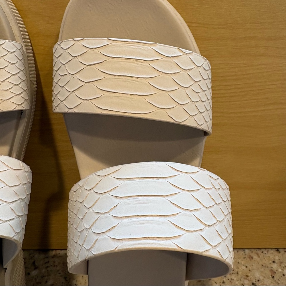 Women’s MIA Saige Slip On Slides, Size 7.5, NEVER WORN - Picture 3 of 9